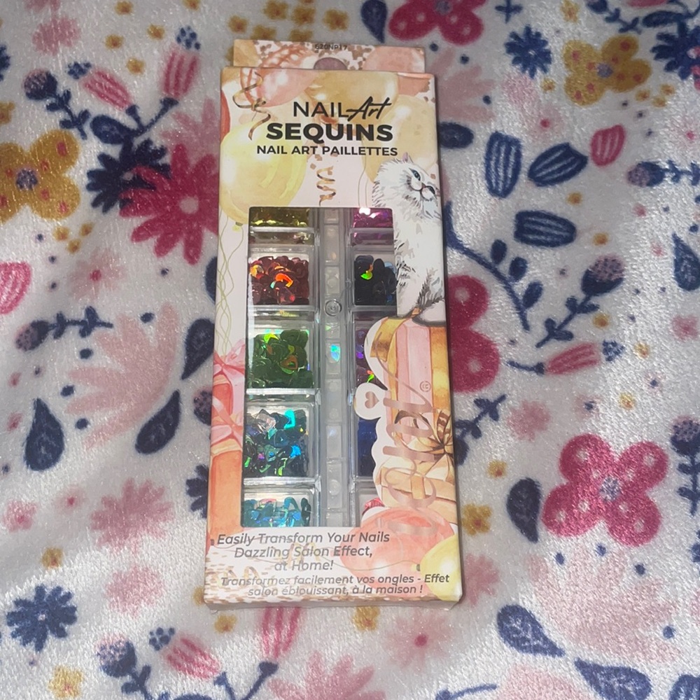 ioni heart nail art sequins
